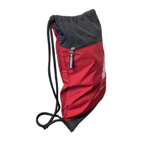 Nike Washington State String Bag Athletic Backpack Cougars Pack Red Swoosh Logo - Picture 4 of 8